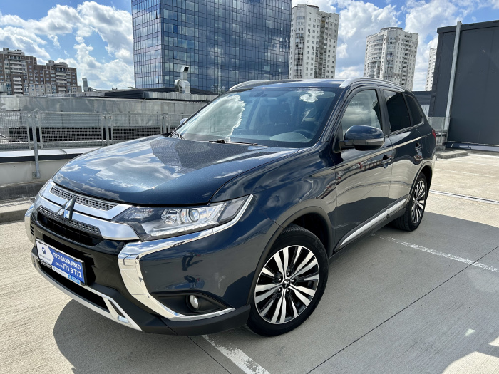 Mitsubishi Outlander III