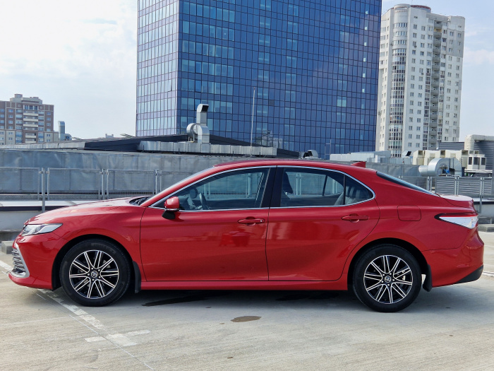 Toyota Camry XV70 · Рестайлинг