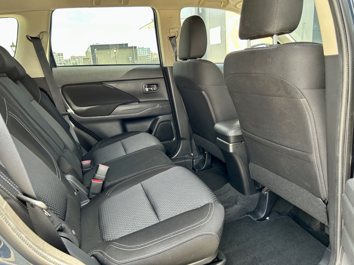 Mitsubishi Outlander III