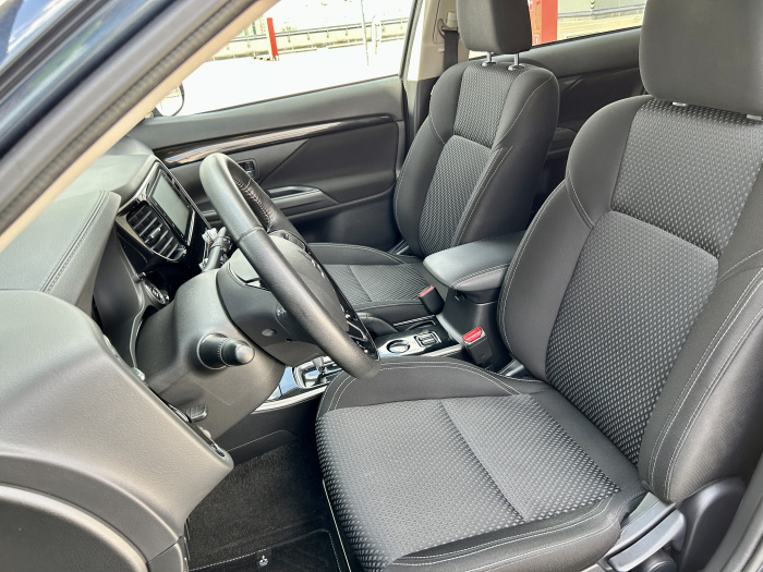 Mitsubishi Outlander III