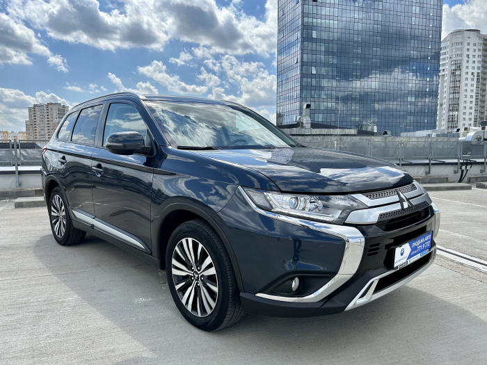 Mitsubishi Outlander III