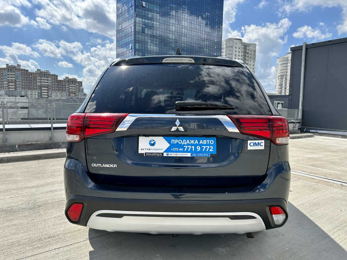 Mitsubishi Outlander III